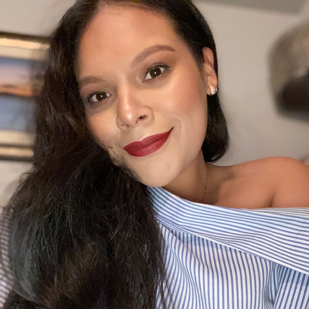 Meet your Posher, Perla